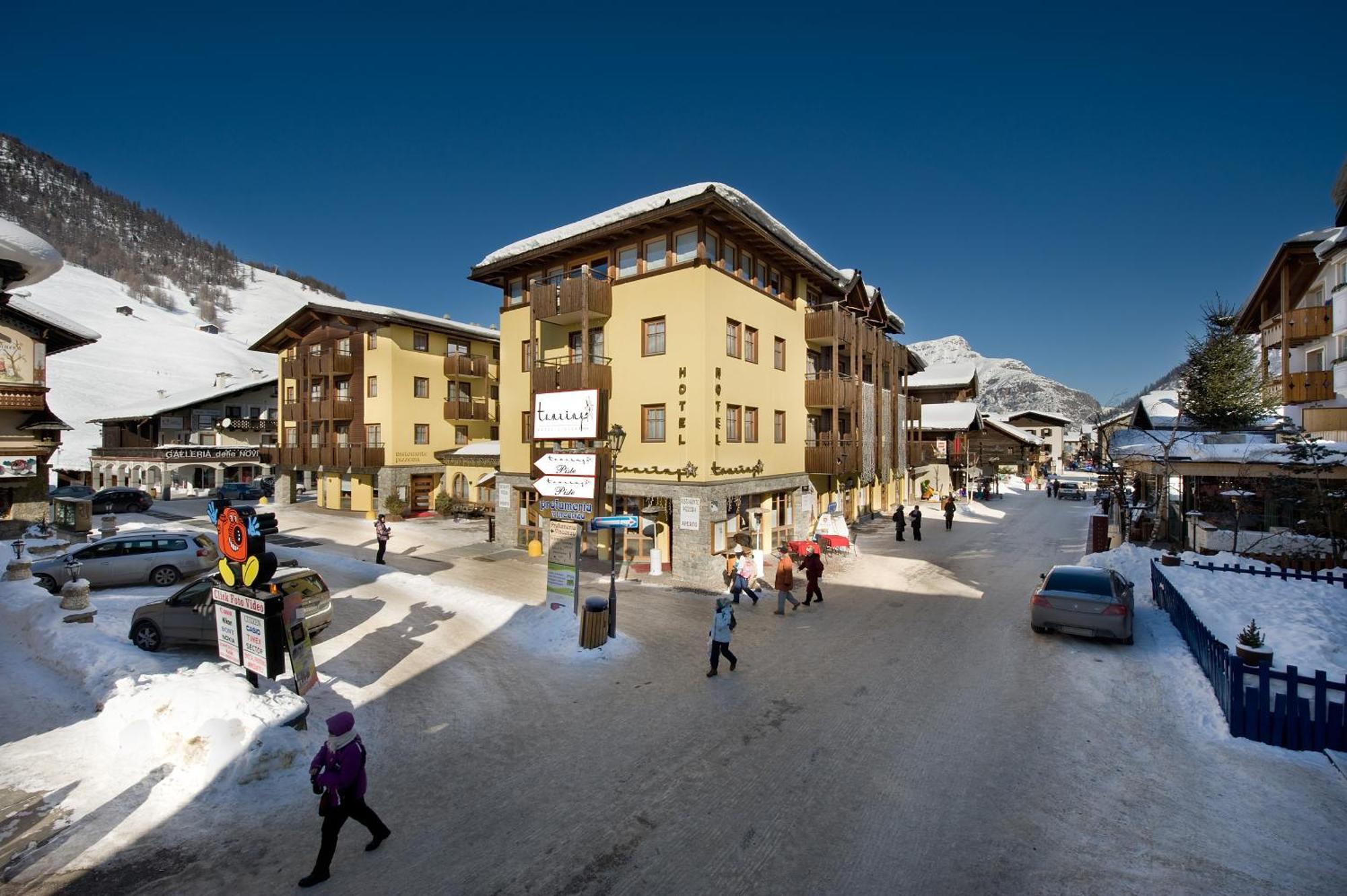 Hotel Touring Livigno Exterior photo